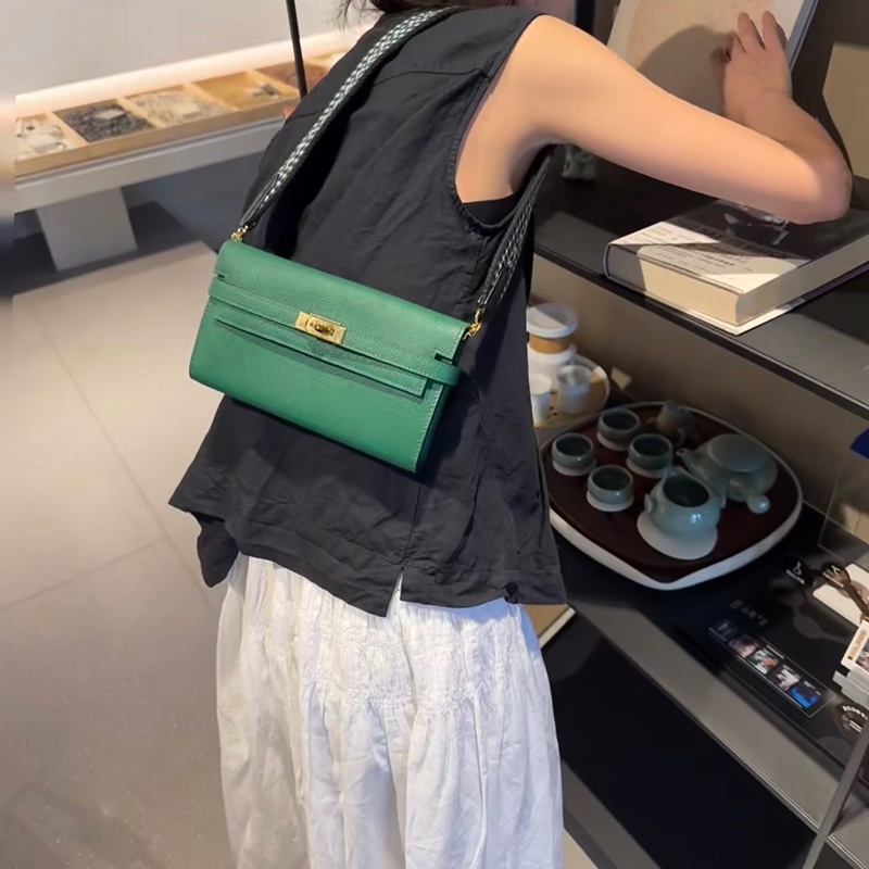 「JL精品代購」愛馬仕絲絨綠金扣kelly長錢包 E皮-3