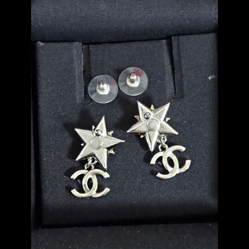 (全新閒置品)Chanel星星雙C．Logo耳環-6