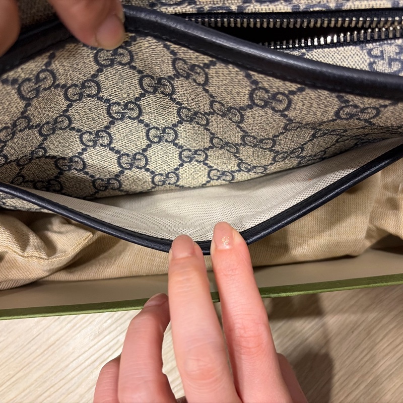 【GUCCI 古馳】658572經典Retro系列GG Supreme帆布迷你斜背包(藍黑色)-2