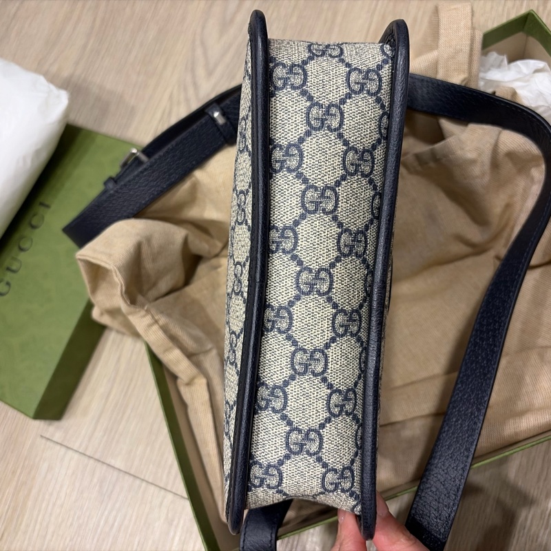 【GUCCI 古馳】658572經典Retro系列GG Supreme帆布迷你斜背包(藍黑色)-7