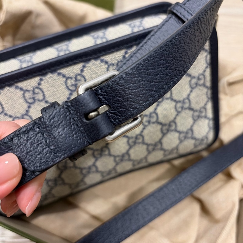 【GUCCI 古馳】658572經典Retro系列GG Supreme帆布迷你斜背包(藍黑色)-10
