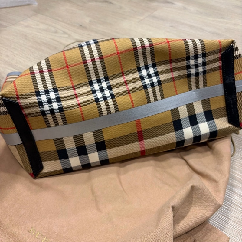 BURBERRY The Giant 兩面花色雙用銀滾邊托特包(大/經典黃)-3