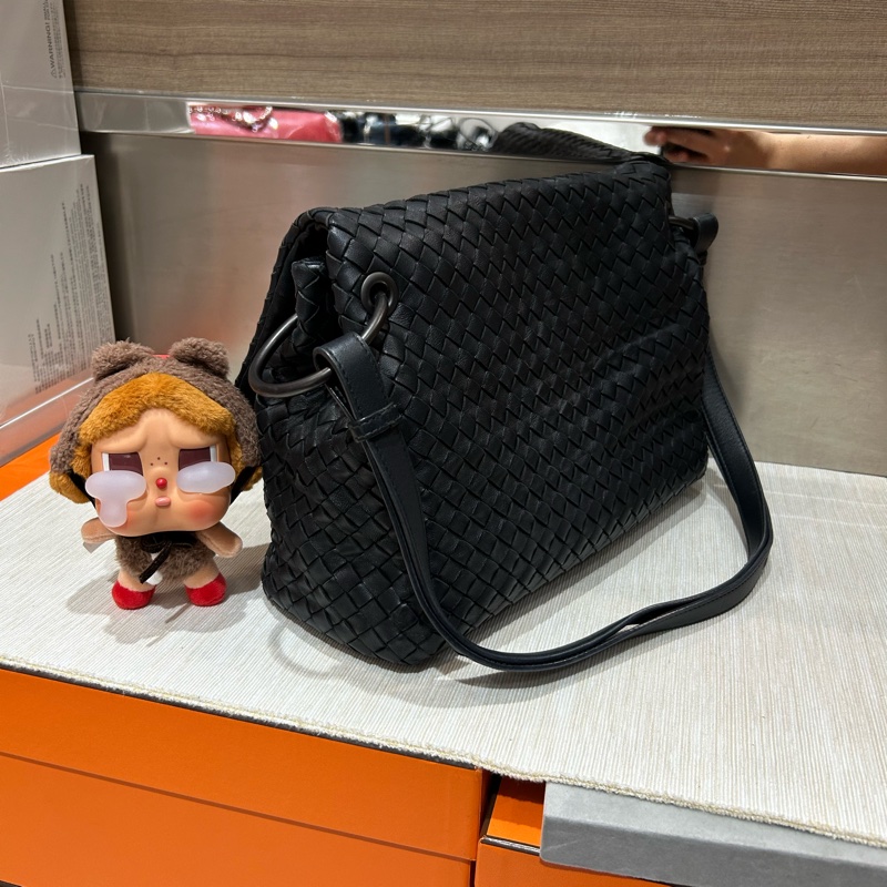 BOTTEGA VENETA BV INRECCIATO LAMBSKIN flap bag-3