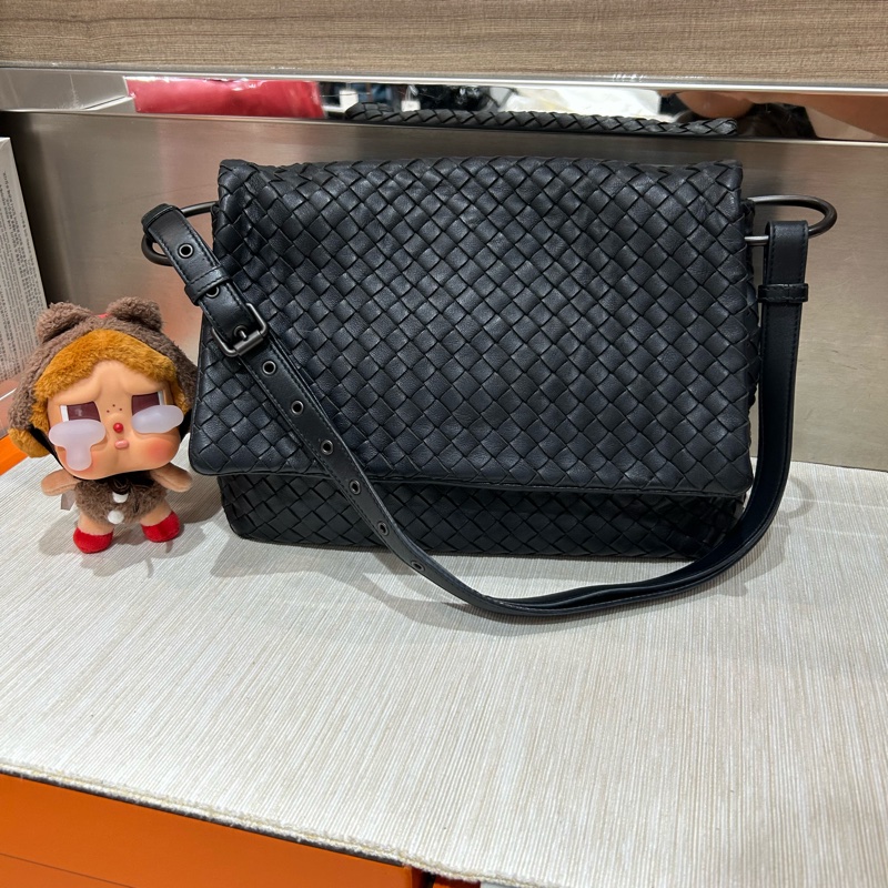 BOTTEGA VENETA BV INRECCIATO LAMBSKIN flap bag-6