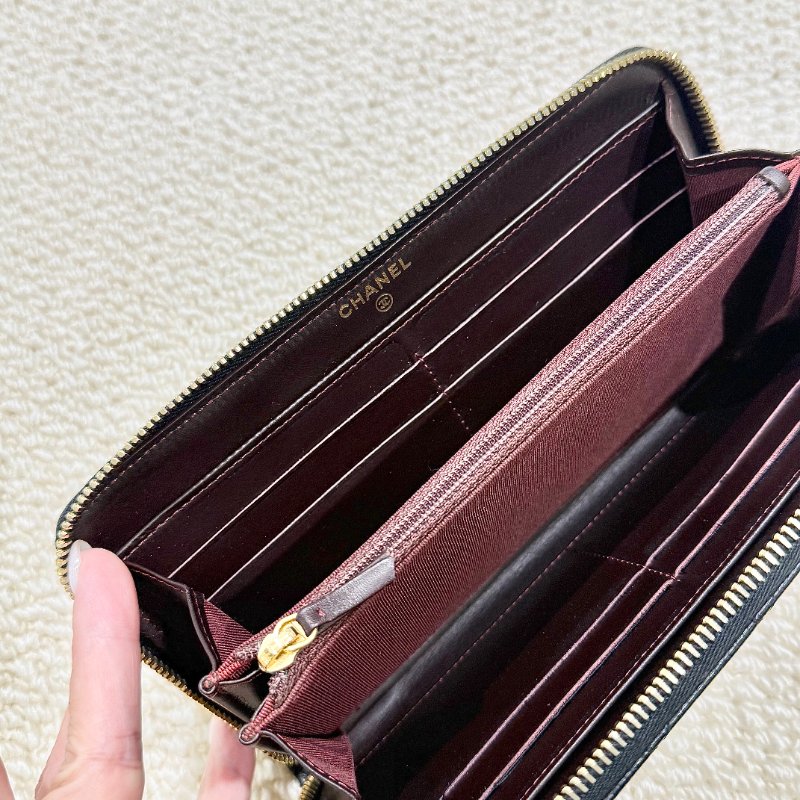 CHANEL - 黑色金釦牛皮8卡ㄇ型拉鍊長夾-3