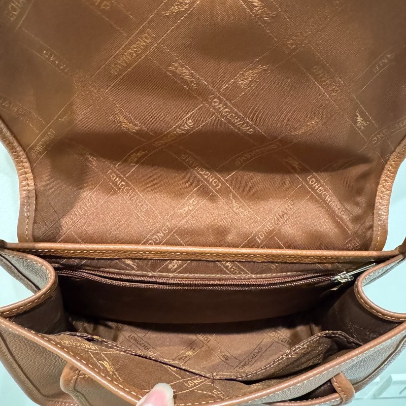 LONGCHAMP Le Foulonn 牛皮斜背包 中號尺寸 馬鞍包-8