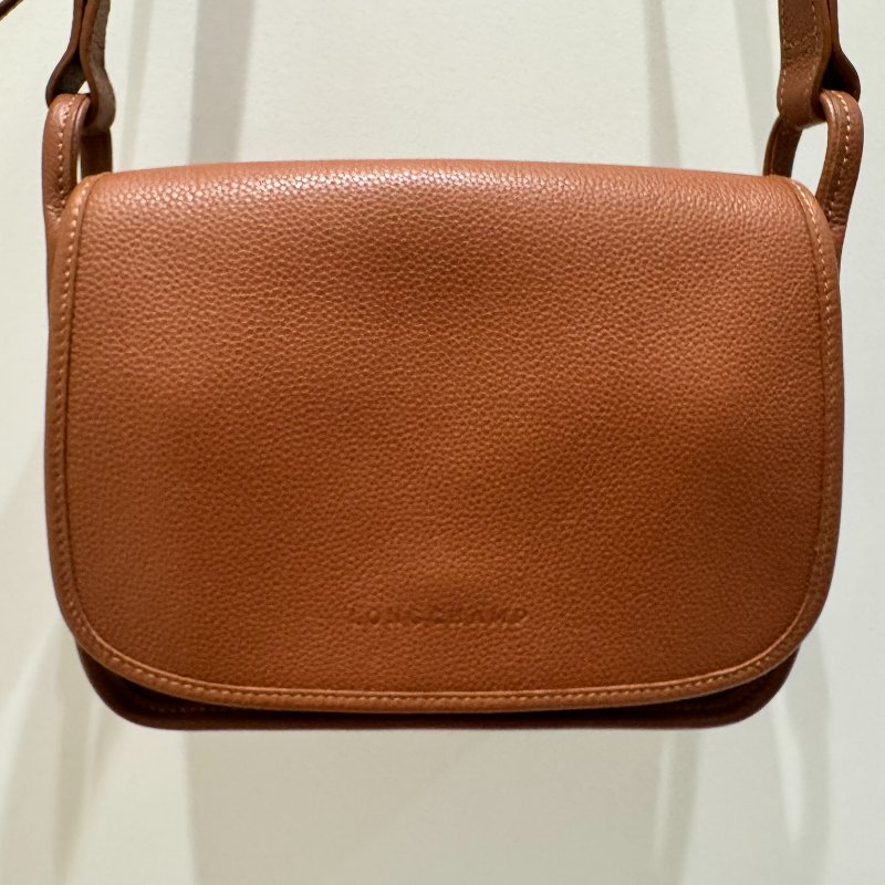 LONGCHAMP Le Foulonn 牛皮斜背包 中號尺寸 馬鞍包-1