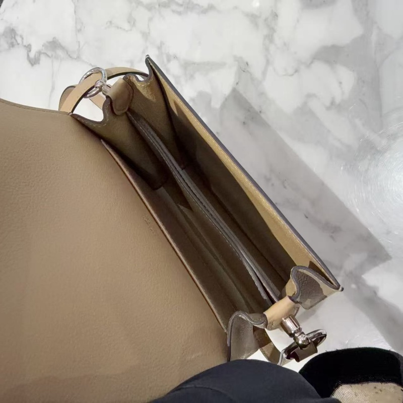 99新全配❤️#愛馬仕 #豬鼻子19 #roulis #mini #風衣灰 銀扣-6