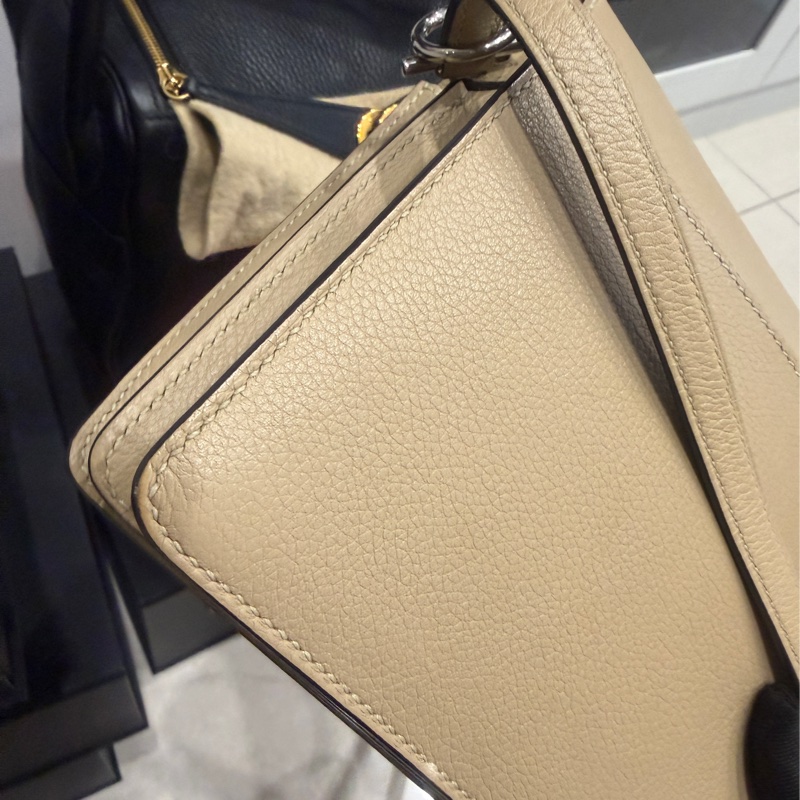 99新全配❤️#愛馬仕 #豬鼻子19 #roulis #mini #風衣灰 銀扣-19