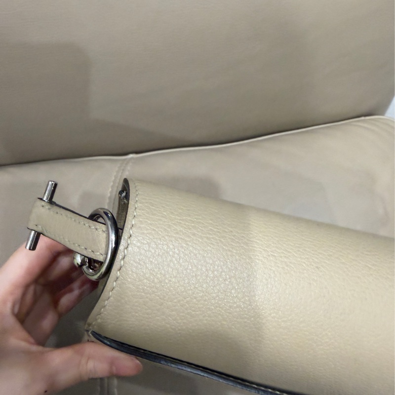 全配❤️#愛馬仕 #豬鼻子19 #roulis #mini #風衣灰 銀扣-38