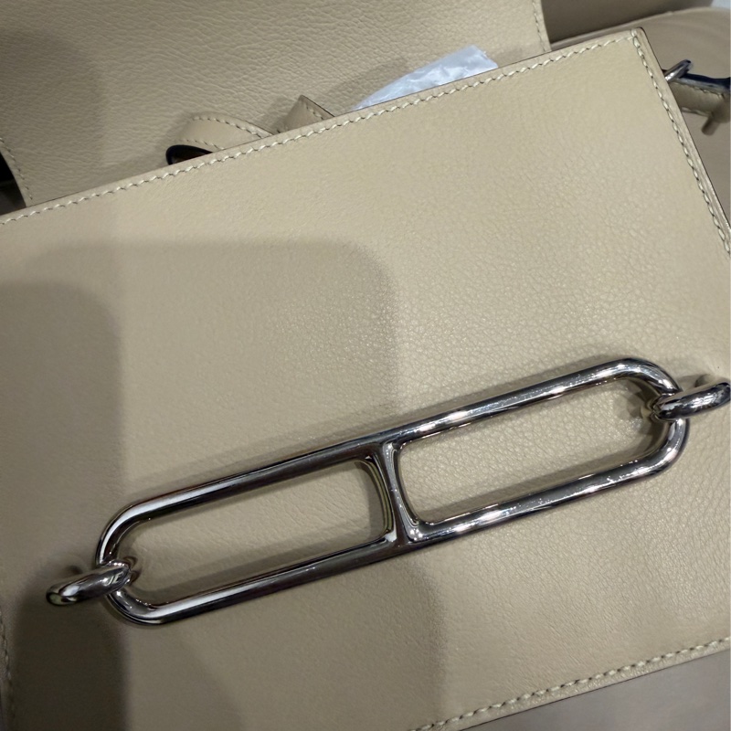 全配❤️#愛馬仕 #豬鼻子19 #roulis #mini #風衣灰 銀扣-44