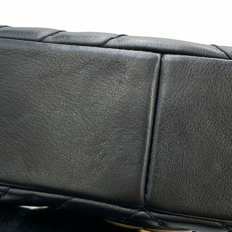 香奈兒鏈條肩背包，飾有Coco標誌和人字紋羊皮-7