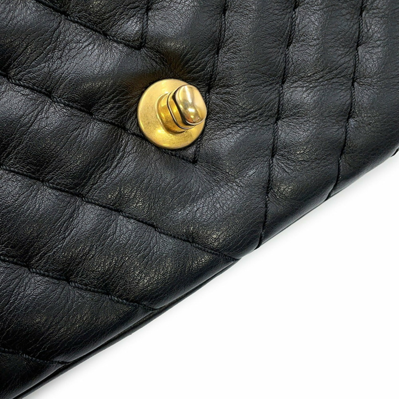 香奈兒鏈條肩背包，飾有Coco標誌和人字紋羊皮-8