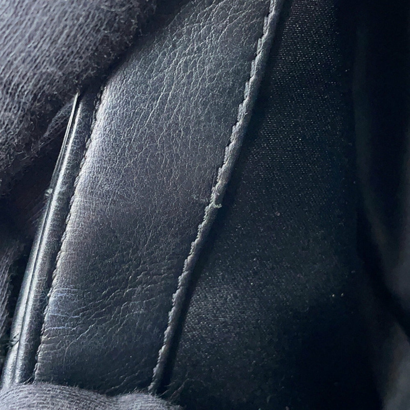 香奈兒鏈條肩背包，飾有Coco標誌和人字紋羊皮-11