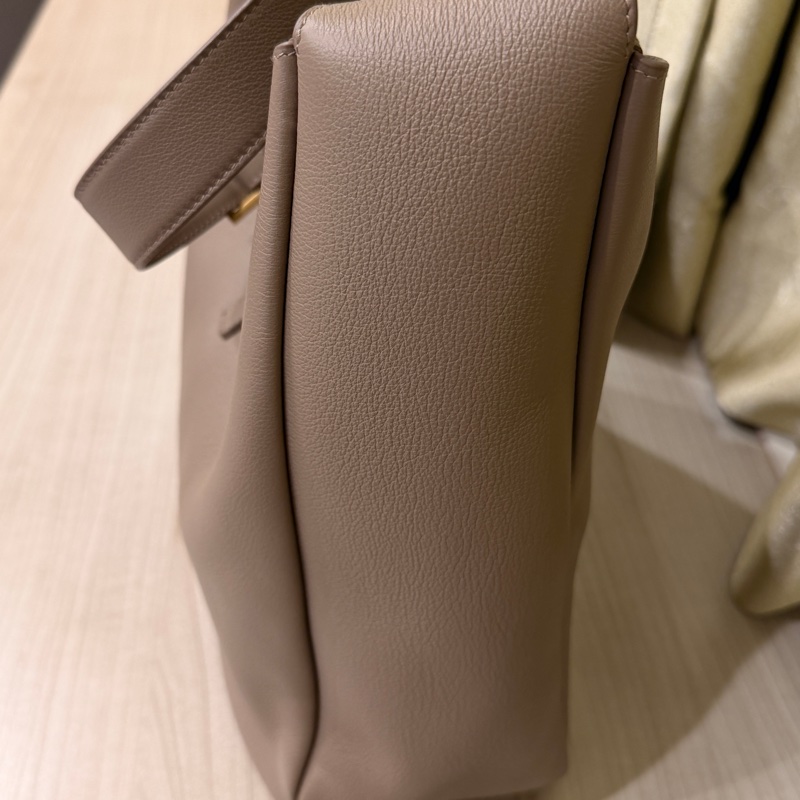 YSL 奶茶包大號單肩包hobo-4