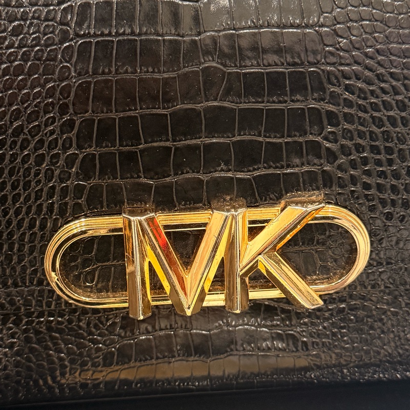 🖤MK 鱷魚壓紋鍊條包|黑色二手 |附購證 / 收據-1