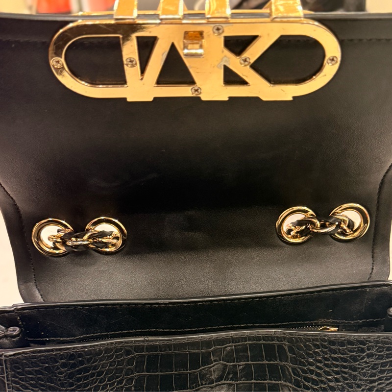 🖤MK 鱷魚壓紋鍊條包|黑色二手 |附購證 / 收據-18