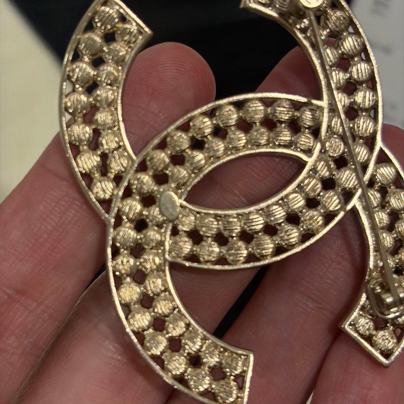 香奈兒水鑽胸針全新無瑕疵-3