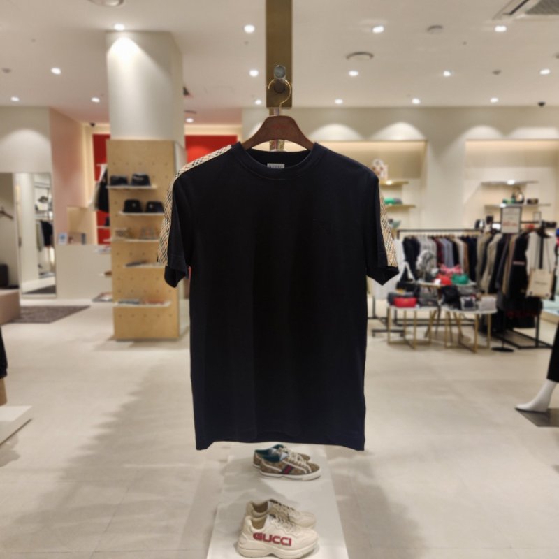 🎉2026新品好折扣✨Burberry 81062481 男款修身格紋裝飾棉質短袖 T-shirt 上衣 黑色 S/M/L/XL-1