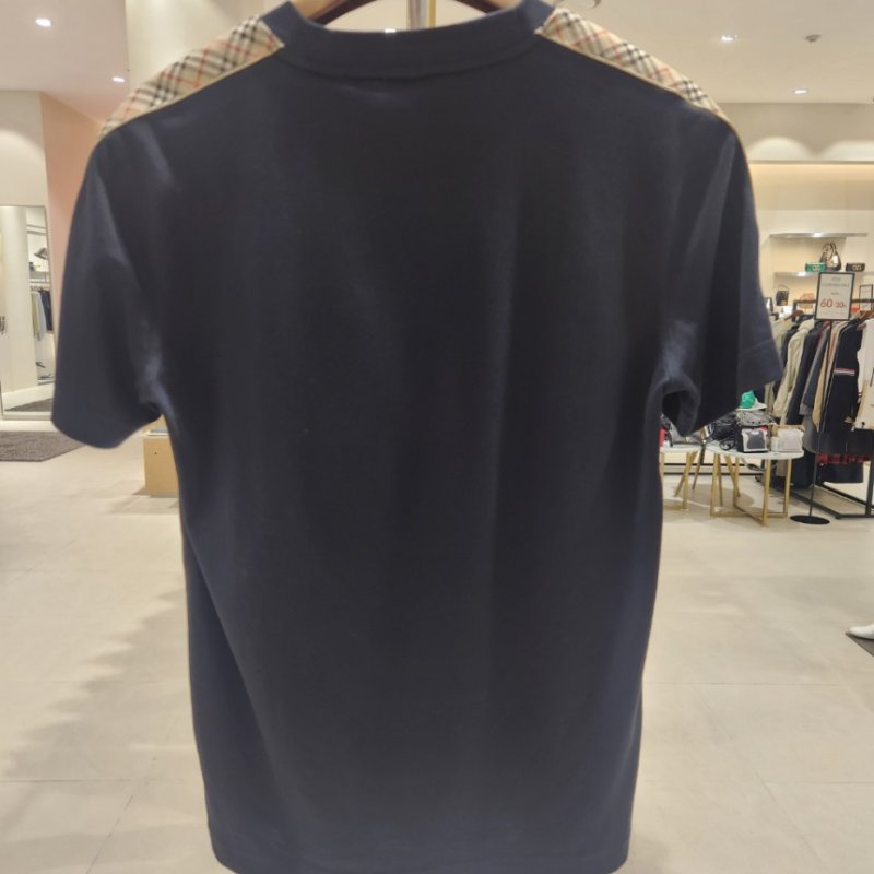🎉2026新品好折扣✨Burberry 81062481 男款修身格紋裝飾棉質短袖 T-shirt 上衣 黑色 S/M/L/XL-4
