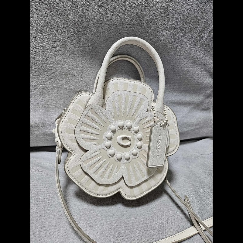 coach茶香玫瑰白斜背包-0