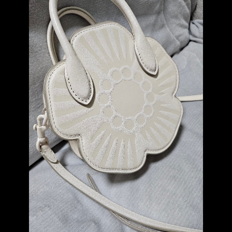 coach茶香玫瑰白斜背包-2