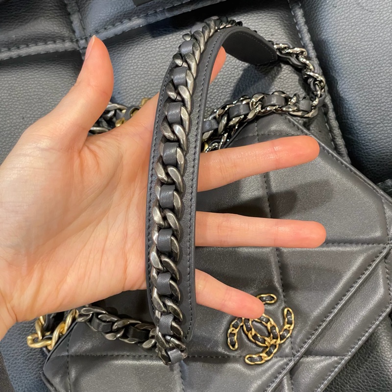 全新閒置 全配 🈶️購證 芯片款❤️ 香奈兒 #灰金 #深灰 #19bag #woc-24
