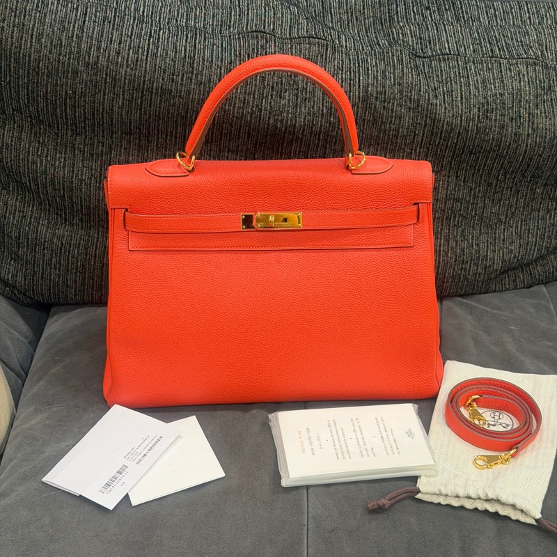 閒置品🈶肩帶❤️ 愛馬仕 #kelly35 #橘紅 #金釦 #togo皮 K35-1