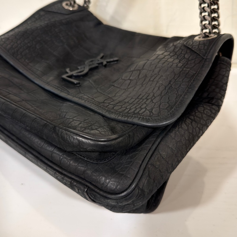 🈶購證 #全網最低 #櫃上12萬 Ysl Niki黑銀中號鱷魚壓紋牛皮-12