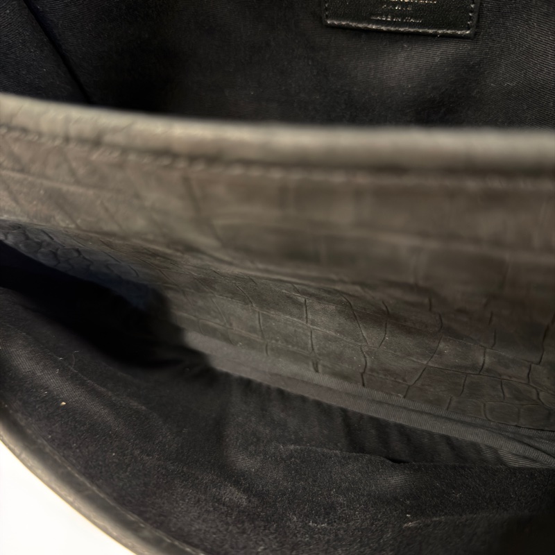 🈶購證 #全網最低 #櫃上12萬 Ysl Niki黑銀中號鱷魚壓紋牛皮-21