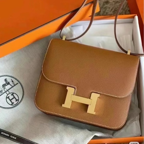 全新全配B刻❤️#愛馬仕 #金棕金 #epsom皮 #康康 19cm mini #constance