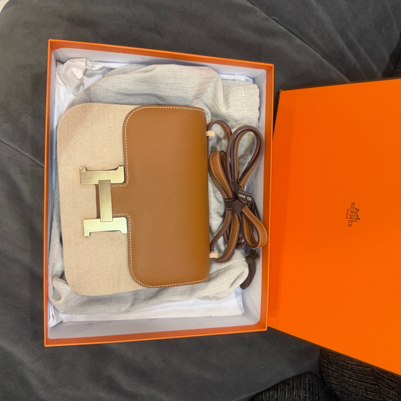 全新全配B刻❤️#愛馬仕 #金棕金 #epsom皮 #康康 19cm mini #constance-5