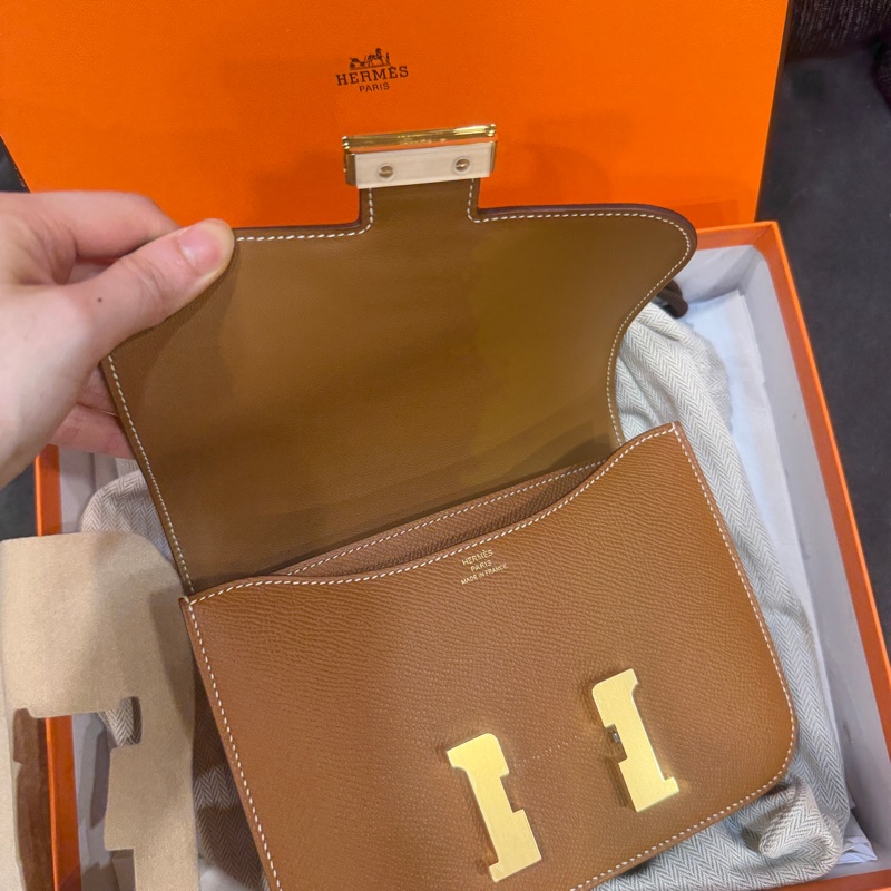 全新全配B刻❤️#愛馬仕 #金棕金 #epsom皮 #康康 19cm mini #constance-12