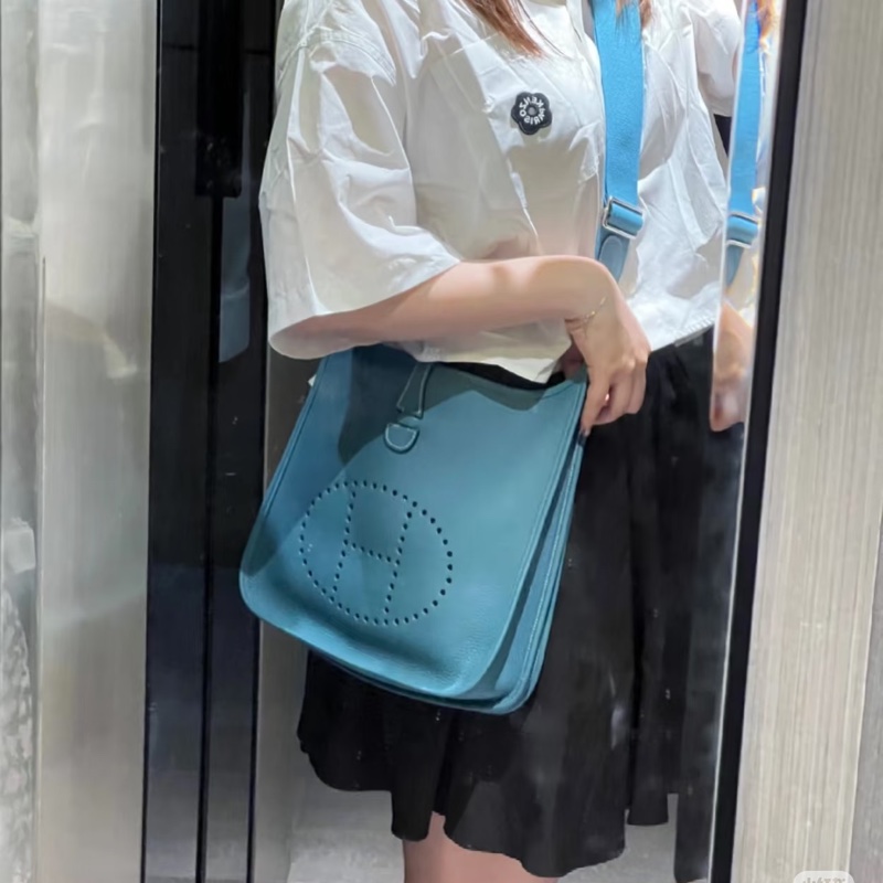 閒置品❤️ 愛馬仕 #牛仔藍 #evelyne29 #斜背包 #hermes-1