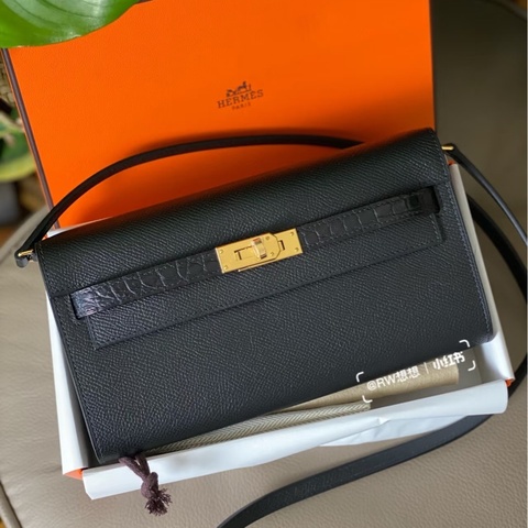 閒置🈶盒子塵袋❤️ #愛馬仕 #黑金 #kellytogo #touch #鱷魚皮