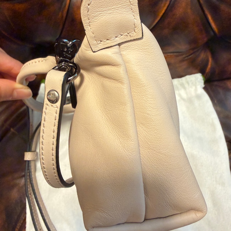 極新 歐洲專櫃購入正品 Longchamp LE PLIAGE XTRA 手拿包 XS 裸色皮革手拿包 斜背包 迷你水餃包 裸粉色-15