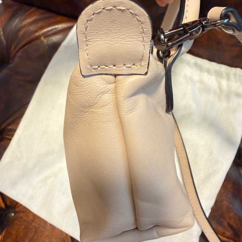 極新 歐洲專櫃購入正品 Longchamp LE PLIAGE XTRA 手拿包 XS 裸色皮革手拿包 斜背包 迷你水餃包 裸粉色-16