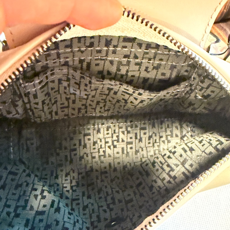 極新 歐洲專櫃購入正品 Longchamp LE PLIAGE XTRA 手拿包 XS 裸色皮革手拿包 斜背包 迷你水餃包 裸粉色-18