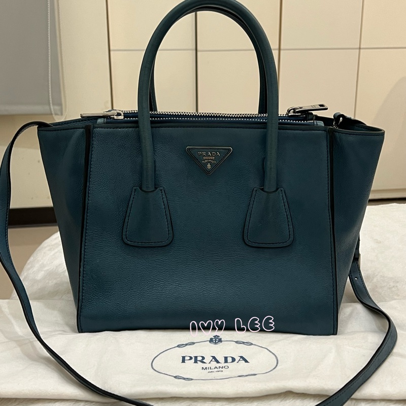PRADA BN2619 皮革 雙拉鍊 蝙蝠包 藍綠 斜背包 肩背包 正品 二手精品-0
