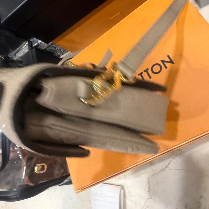 99新全配❤️ #lv #大象灰 #全皮 #郵差包 #斜背包-6