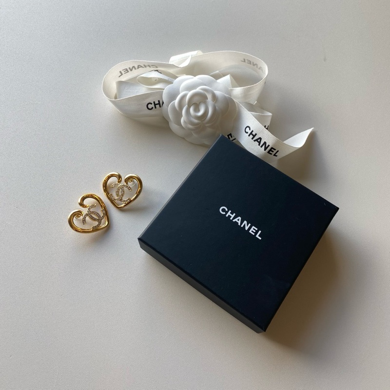 『全新閒置』Chanel 愛心logo耳環(許路兒同款）-2