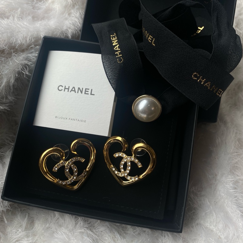 『全新閒置』Chanel 愛心logo耳環(許路兒同款）-3