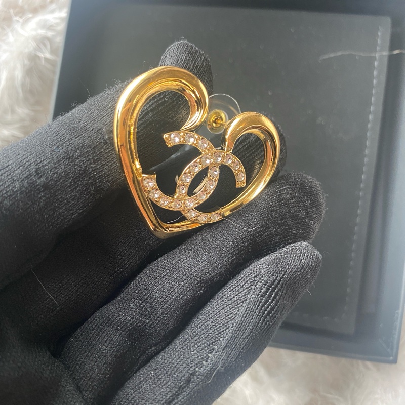 『全新閒置』Chanel 愛心logo耳環(許路兒同款）-9