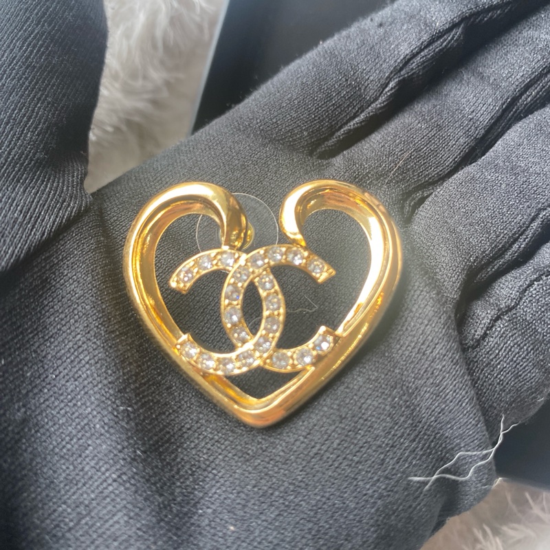 『全新閒置』Chanel 愛心logo耳環(許路兒同款）-11