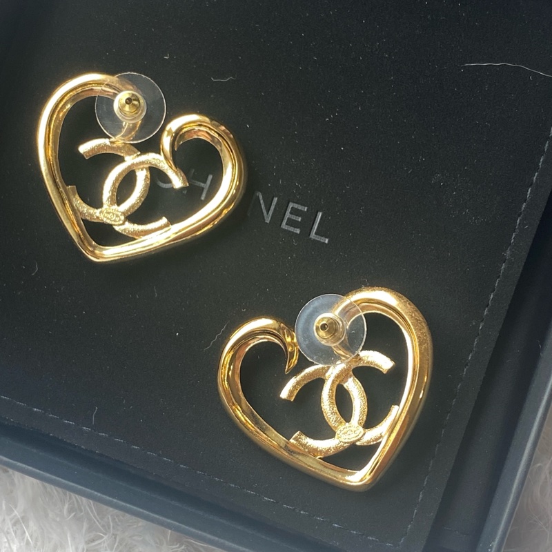 『全新閒置』Chanel 愛心logo耳環(許路兒同款）-16