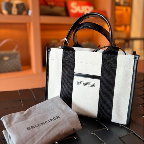 99新🉑斜背🈶購證❤️ balenciaga #巴黎世家 #帆布 #托特包 #斜背包