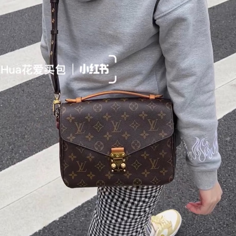 大熱款🔥99新🈶購證😍Lv老花郵差包單肩斜挎包-6