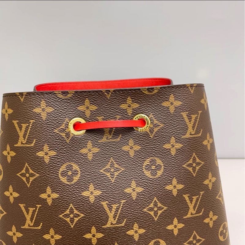 實用百搭神包😍99新🆕Lv路易威登老花NeoNoe紅色水桶包單肩斜挎包-9