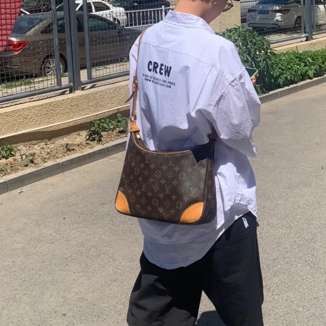 耐用百搭不膩😍99新🆕Lv老花小號牛角包單肩斜挎包🥐-6