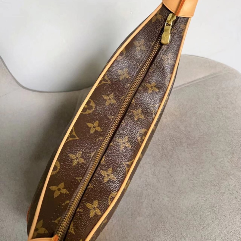 耐用百搭不膩😍99新🆕Lv老花小號牛角包單肩斜挎包🥐-11